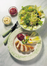 Salatplatte-mit-Huhn
