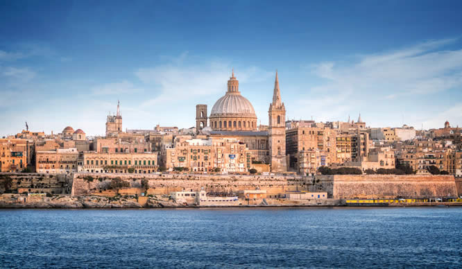 Malta ist eine zauberhafte Insel mit vielen kulturellen Sehenswürdigkeiten.