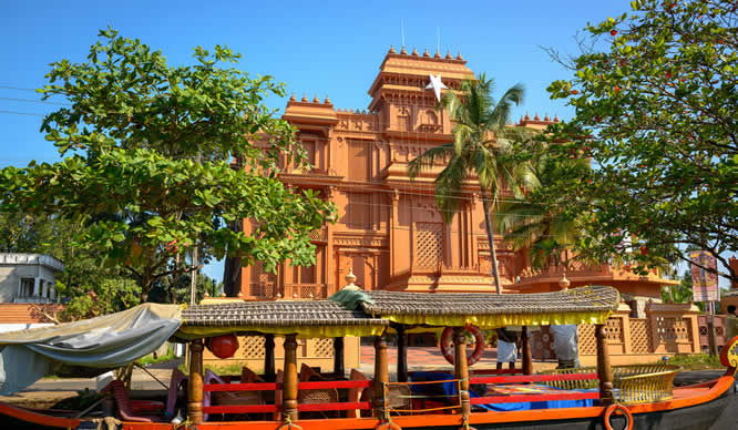 Eine Tempelanlage in Kerala
