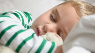 Viele Kinder brauchen einen festen Schlafrhythmus.